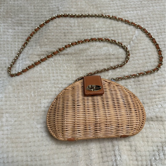 J. McLaughlin Tan Woven Wicker Clutch Crossbody Bag with Leather & Gold Accents - Picture 3 of 5